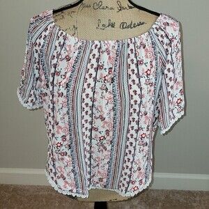 NWOT Stem & Vine white floral top